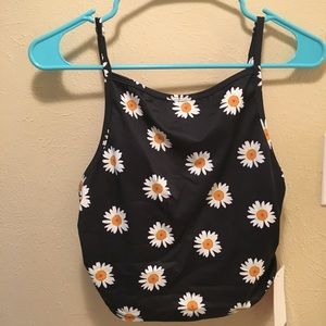 Kortni Jeane Daisy Squared Up Top NWT